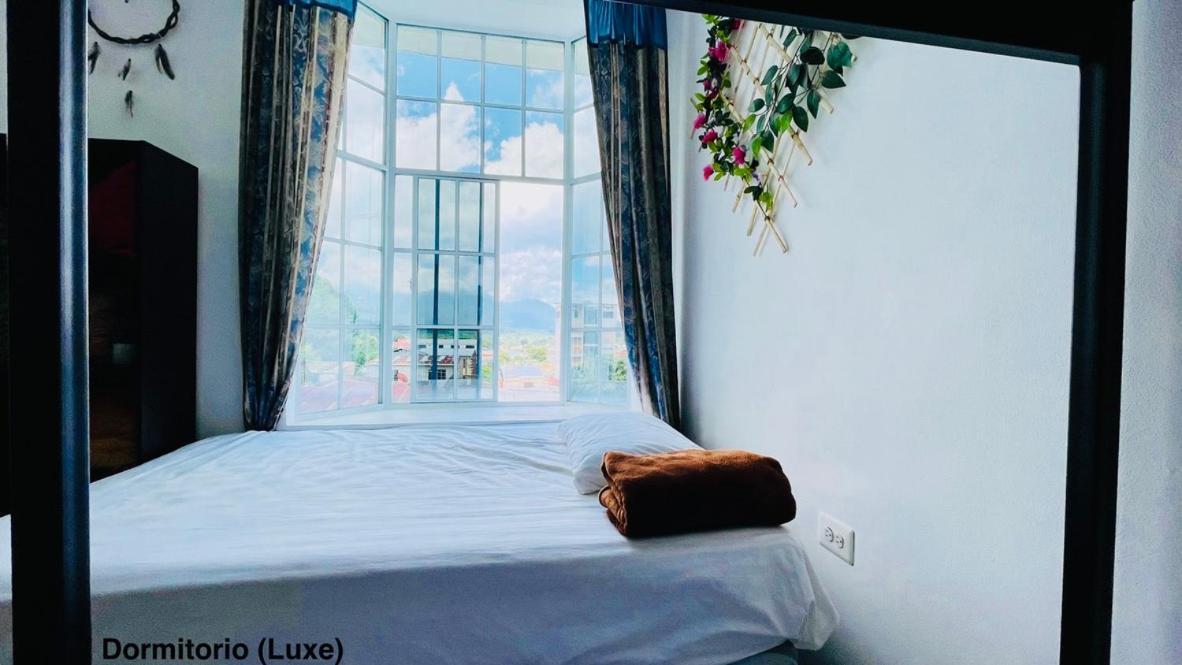 Samay Hostel Juayúa Екстериор снимка